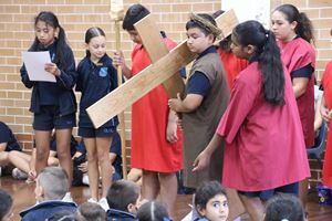 2021 Stations of the Cross Year 6022
