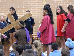 2021 Stations of the Cross Year 6027