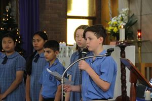 2022-end-of-year-graduation-mass-059