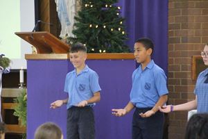 2022-end-of-year-graduation-mass-067