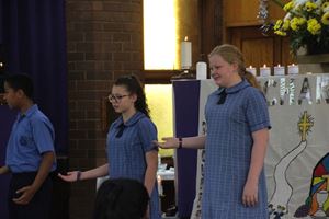 2022-end-of-year-graduation-mass-068