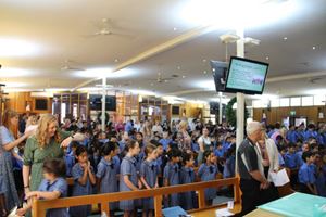 2022-end-of-year-graduation-mass-079