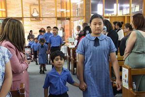 2022-end-of-year-graduation-mass-085