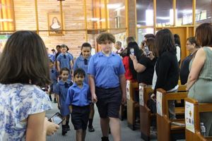 2022-end-of-year-graduation-mass-089