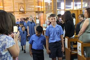 2022-end-of-year-graduation-mass-091