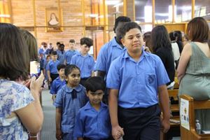 2022-end-of-year-graduation-mass-094