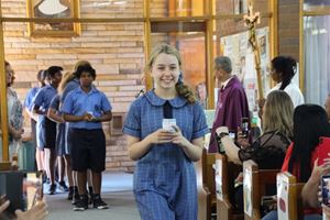 2022-end-of-year-graduation-mass-115