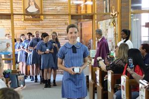 2022-end-of-year-graduation-mass-117