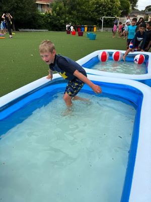 2022-dry-land-carnival-061
