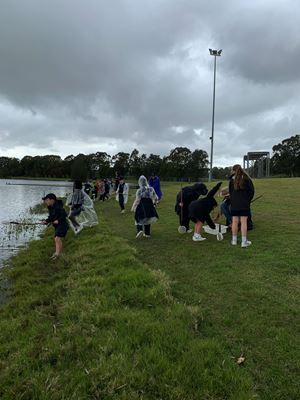 2022-year-3-excursion-to-penrith-lakes-21