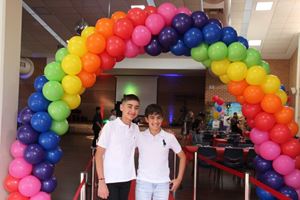 2022-year-6-graduation-disco-123