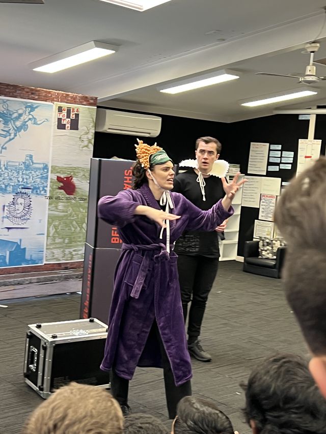 2022-stage-3-bell-shakespeare-performance-01